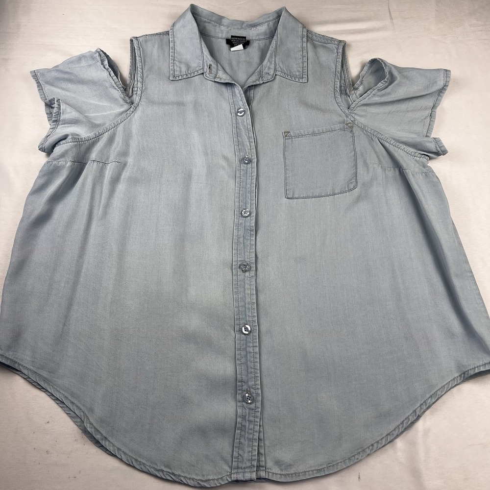 Torrid Plus Lyocell Chambray Denim Look Cold Shoulder Top Blue Size 0